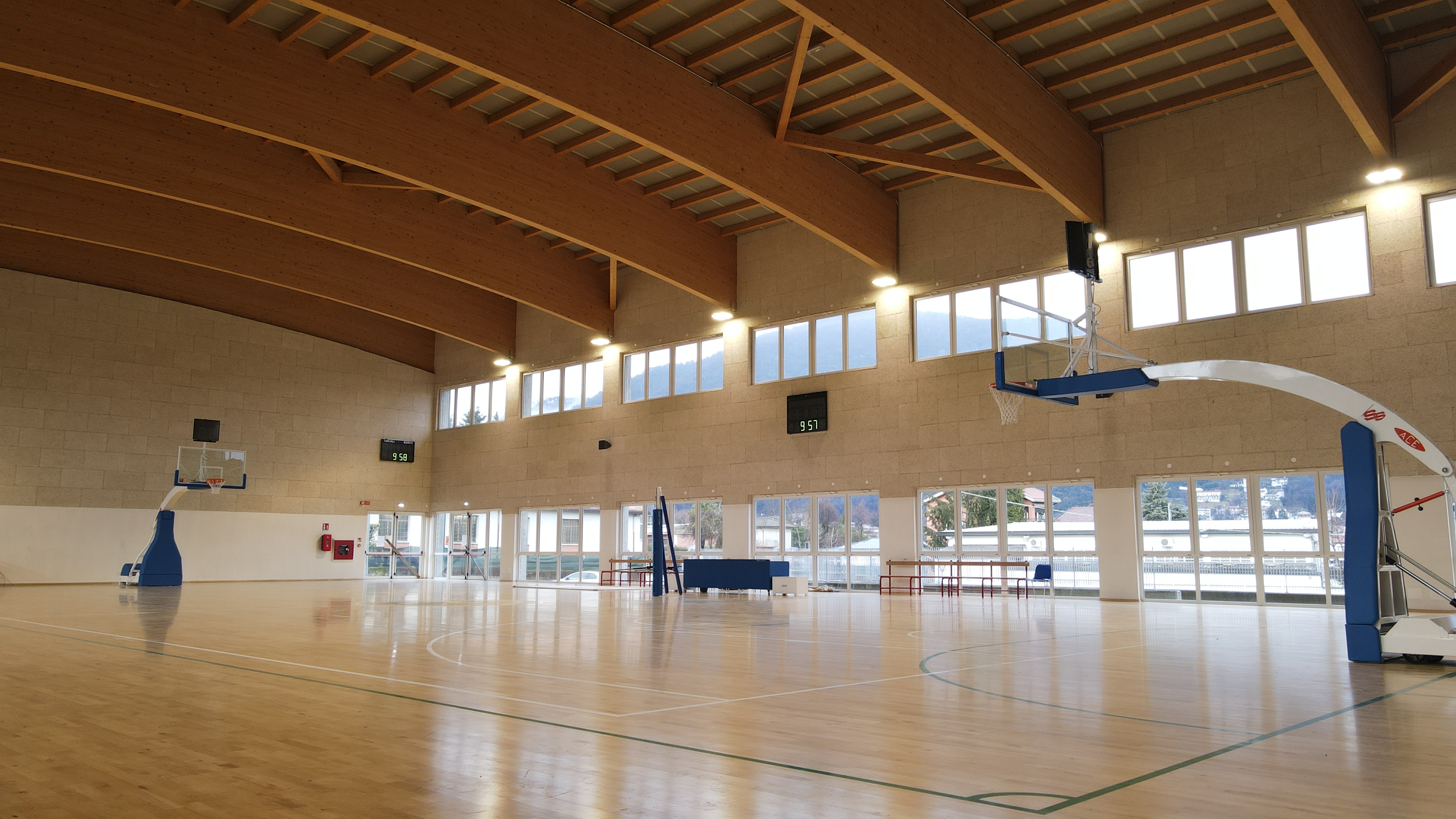 foto palestra comuncale arcisate